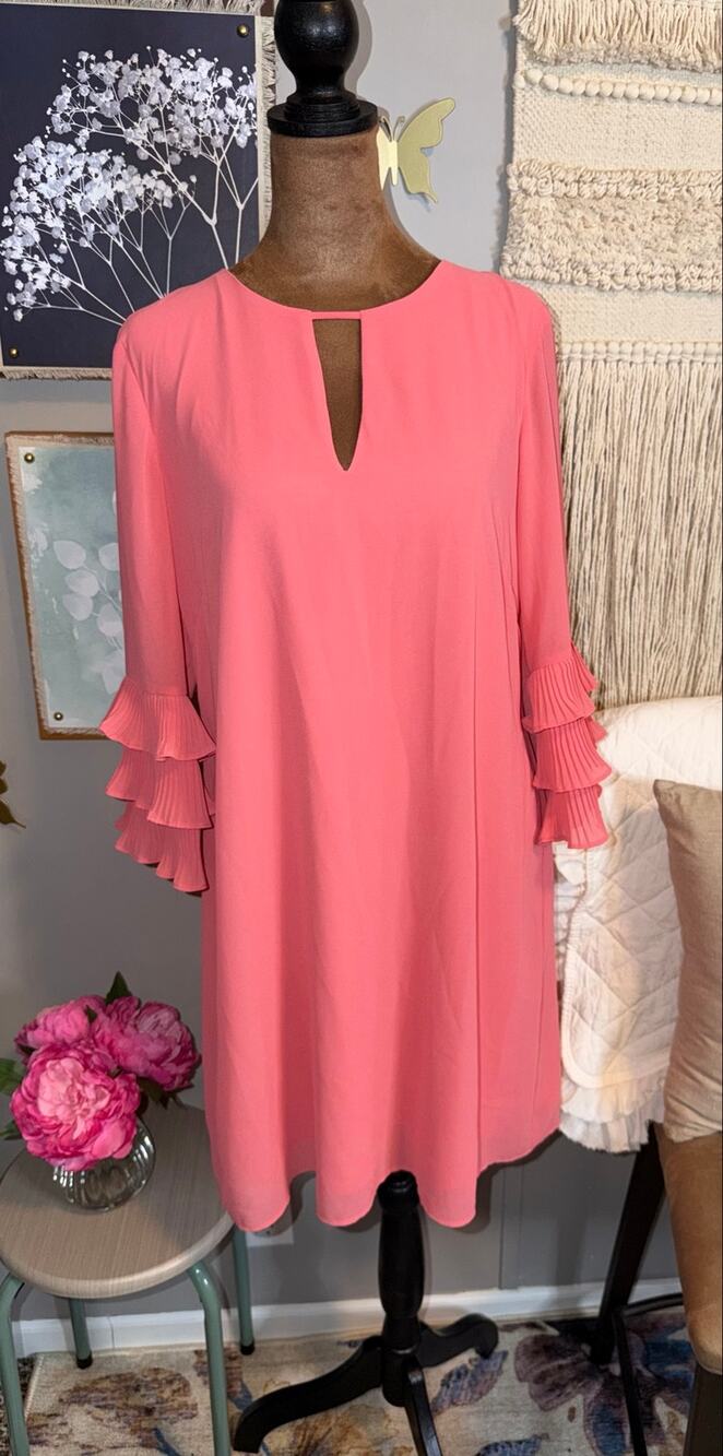 Vince Camuto Coral Pink Ruffle Sleeve Keyhole Shift Dress Size 12